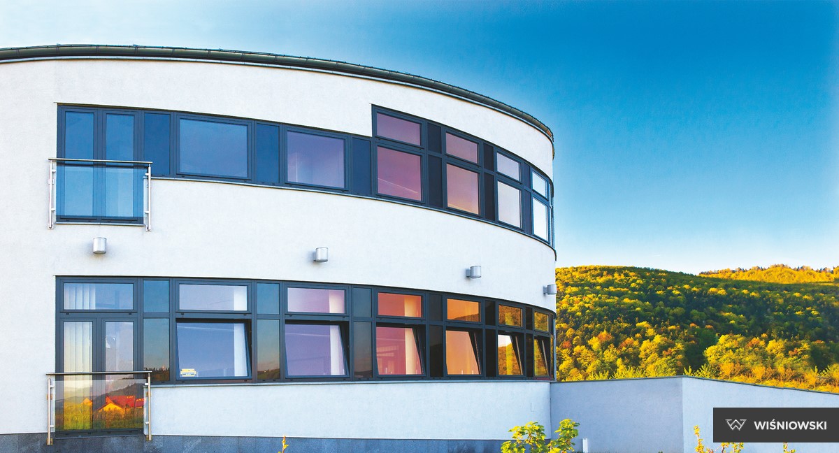 Okno PCV Wiśniowski Primo — profil 5-komorowy — montaż w Gorlicach
